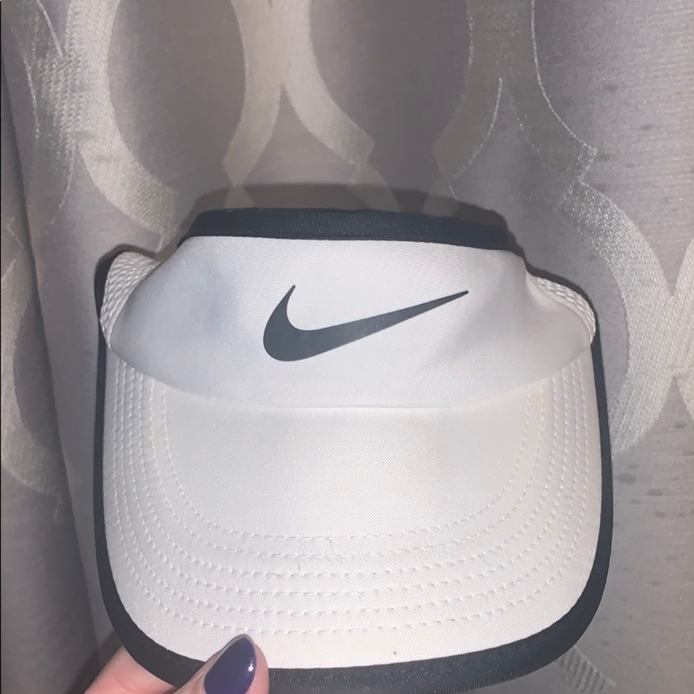 Nike visor